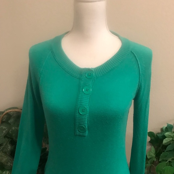 GAP Kelly Green Sweater - Picture 2 of 8